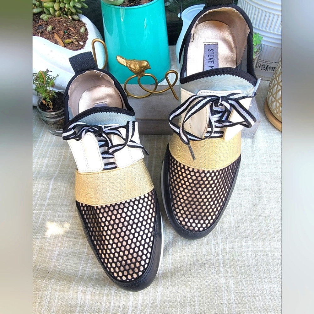 Steve Madden fashion sneakers